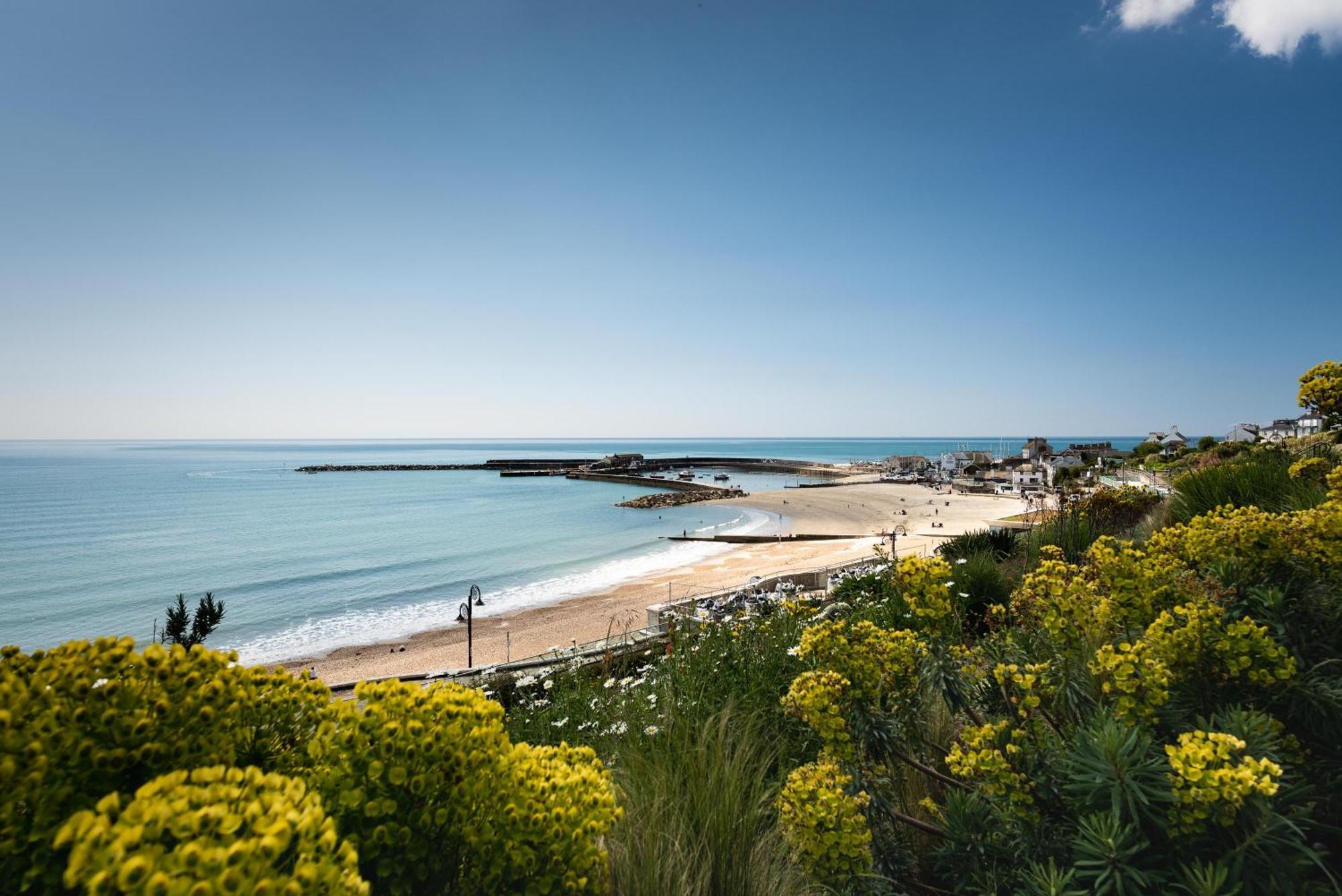 Gorgeous Boutique Flat Sleeps 2 In Lyme Regis Villa Kültér fotó