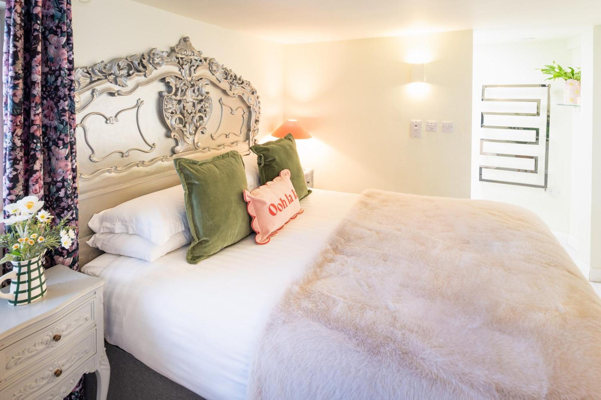 Gorgeous Boutique Flat Sleeps 2 In Lyme Regis Villa Kültér fotó